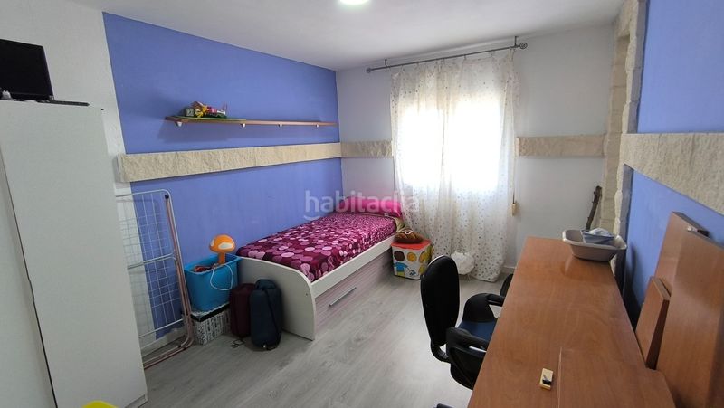 Foto 6cd84e61-0cf5-4108-bbfd-87d4207b2ee6. Casa a schiera in calle jaime i 30 in Pinseque