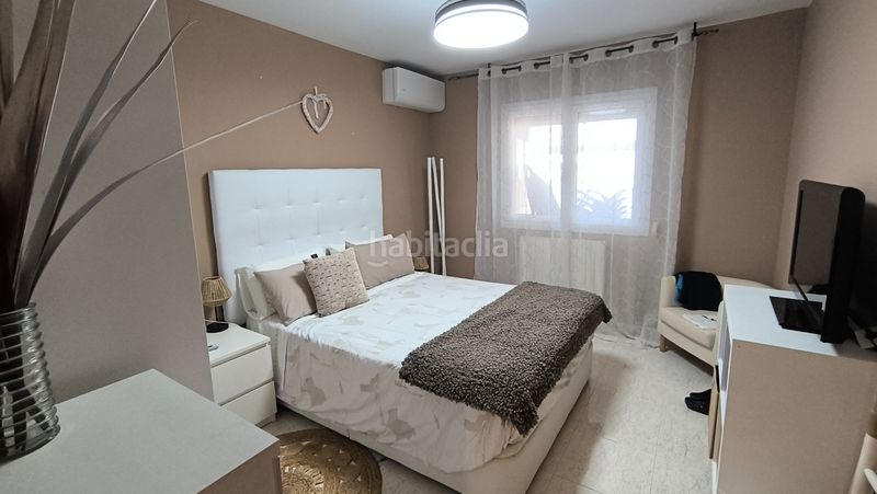 Foto ba24c659-b32f-4d23-8552-2dd0bffc3d10. Casa a schiera in calle jaime i 30 in Pinseque
