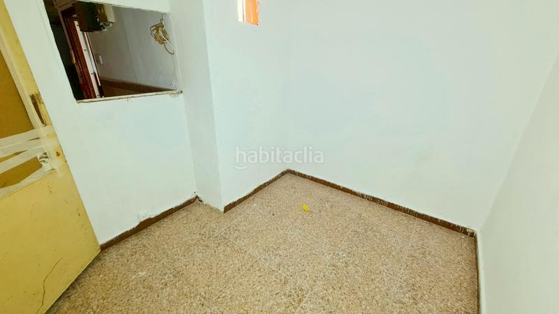 Foto d7c345e3-cc40-469e-85ed-ea2bac8ce849. Piso en Raval Barcelona
