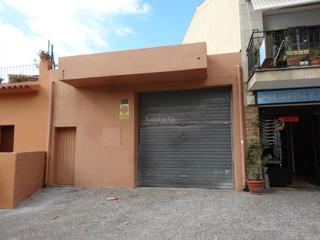 Local Comercial a Molí de Vent-La Sauleda. Palafrugell - posibilidad de edificar varios pisos.