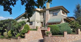Casa a Forallac. Casa con jardin .       precio negociable