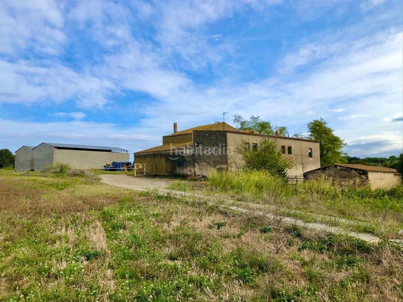 Foto ea8f5361-d4f3-4795-94c6-05c8d23a7a6e. Masia a Regencós