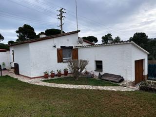 Casa a Residencial Begur-Esclanyà. Casa con jardín  y piscina.