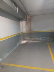 Aparcament cotxe a Molí de Vent-La Sauleda. Plaza de parking .
