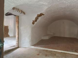 Masia a Piverd-Vila-Seca-Bruguerol. Casa de pueblo con bóvedas