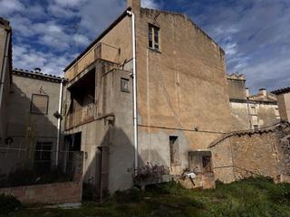 Bauernhof in Bellcaire d´Empordà. Gran casa de pueblo para  reformar.