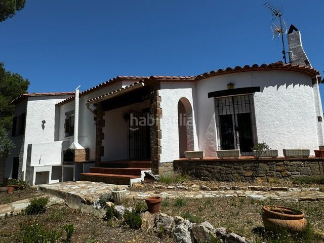 Foto a2eae27b-8851-4033-b070-c2762b14cad9. Casa  individual con gran terreno y parcela edificable. en Begur
