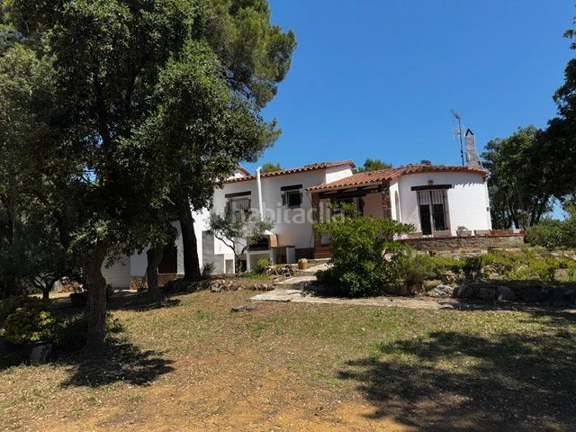Foto f3389810-2f15-4366-be91-ca39ffd8031a. Casa  individual con gran terreno y parcela edificable. en Begur