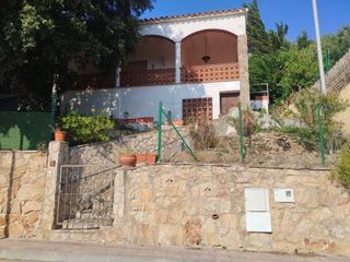 Casa a Pals. Xalet individual en  urbanización de pals