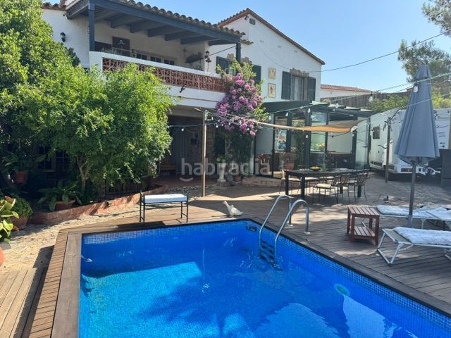 Foto 42c157af-4c74-476a-af99-31bf62c9f948. Casa amb calefacció aparcament piscina a residencial Begur-esclanyà Begur