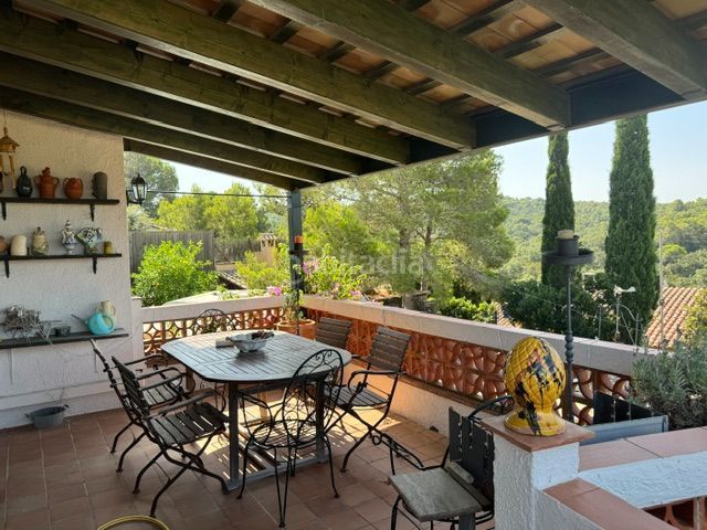 Foto 6ed5e32f-dd0a-45c0-9646-651ba6b2a9ff. Casa amb calefacció aparcament piscina a residencial Begur-esclanyà Begur