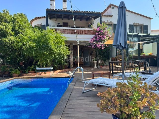 Foto b6797384-0efb-414d-a615-abe2f7cbb329. Casa amb calefacció aparcament piscina a residencial Begur-esclanyà Begur