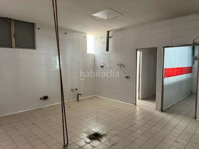 Foto 8c21cc38-024f-4710-8d3f-6a48fbdd7eb6. Location local commercial dans La Punxa Palafrugell