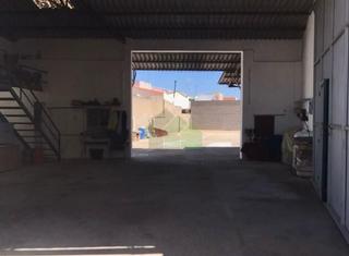 Bâtiment à usage industriel à Puebla de la Calzada. Nave en venta en puebla de la calzada