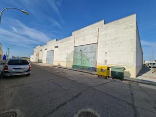 Bâtiment à usage industriel à Moreno de vargas 18. Venta de nave en montijo, zona solares de moreno