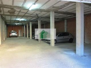 Local commercial à Puebla de la Calzada. Venta de amplio local comercial en bruto. puebla de la calzada