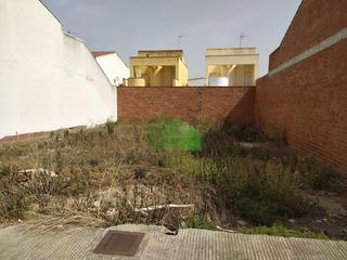 Terreny residencial a Puebla de la Calzada. Solar urbano zona santo toribio. puebla de la calzada