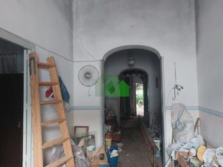 Casa a Constantino lazaro 15. Venta de casa para reformar a dos calles