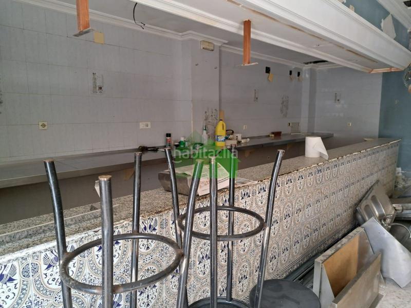 Foto f7c0a3eb-df4e-4608-abd1-4578271deb0e. Locale commerciale in Montijo