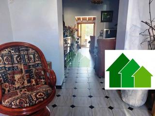 Maison à Montijo. Venta de casa en planta baja de gran superficie de solar.