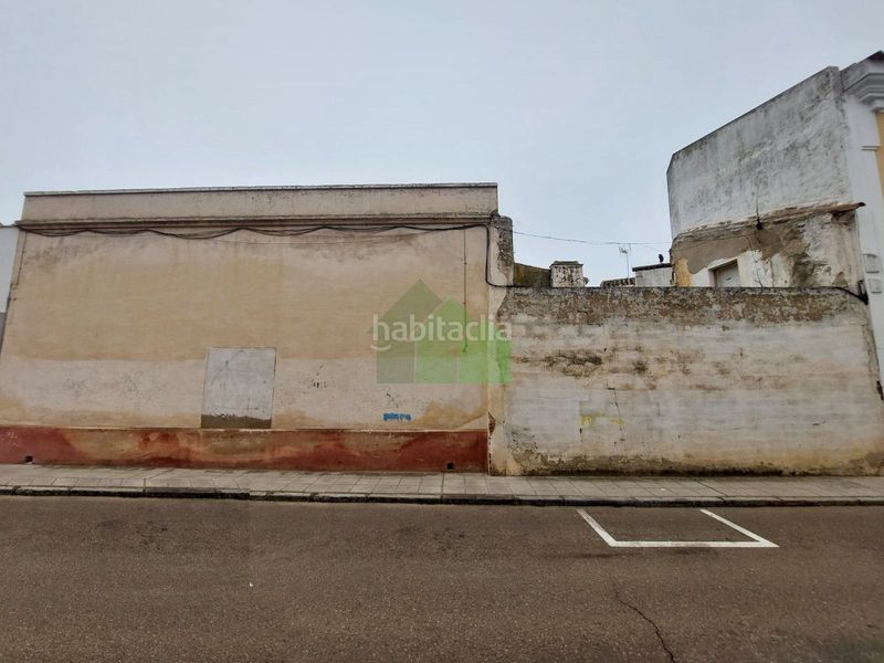 Foto f56bd480-d36b-4829-8c8c-a16ecbff1e0e. Terreny residencial a merida 9 a Montijo