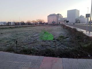 Terreny residencial a Pozo quebrado. Venta de solares en puebla de la calzada