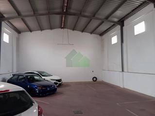 Bâtiment à usage industriel à Puebla de la Calzada. N50 venta de nave, actualmente destimada a aparcamiento. puebla