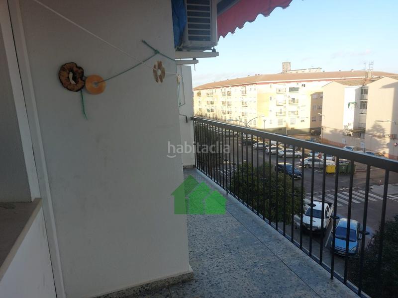 Foto 5893296e-451d-47f0-b285-a986c208a31a. Alquiler piso p655 alquiler piso en las cumbres. planta tercera, sin ascensor. en Montijo