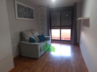 Miete Etagenwohnung in Montijo. P702 alquiler de bonito piso amueblado con ascensor y lavadero