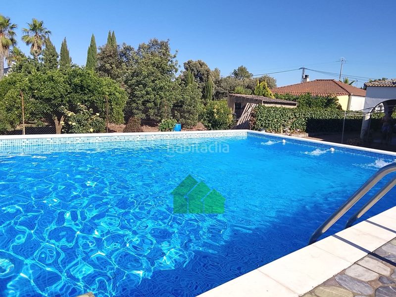 Foto 09b6c6fc-d8da-4bc5-8a2b-84d444ac1cd8. Xalet amb aparcament piscina a Montijo
