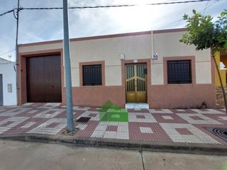 Casa en Torremayor. C1011 venta de casa en planta baja de gran superficie en torrema