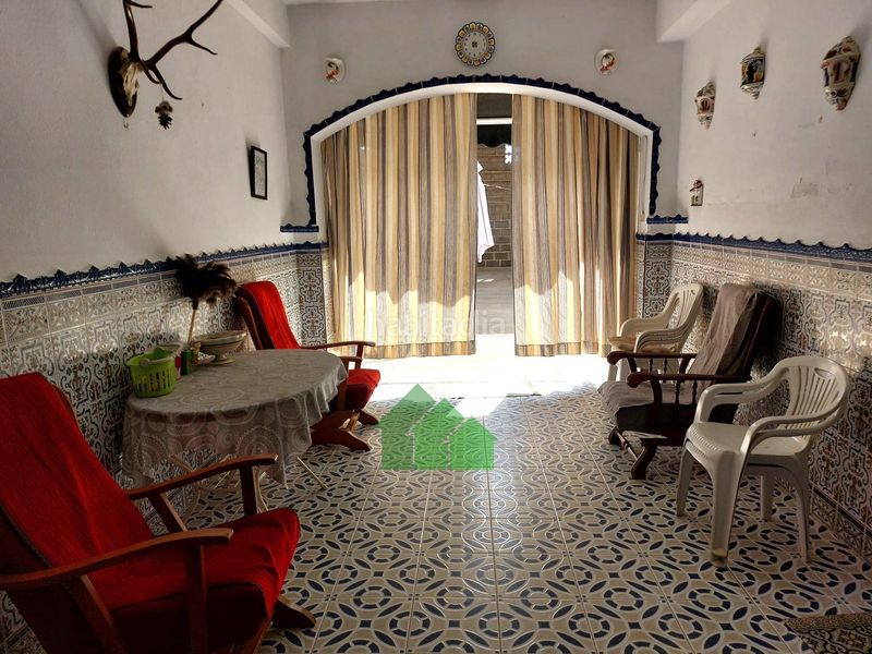 Foto b4b00fdb-ffbd-46cf-a564-32113419d61b. Casa c1011 venta de casa en planta baja de gran superficie con plazo aplazado a dos años en Torremayor