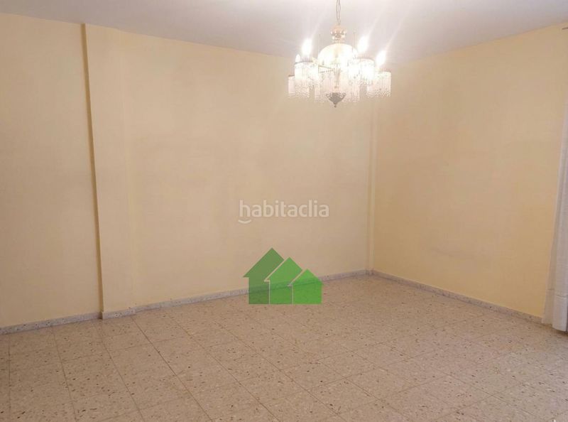 Foto ba2c0506-1e6f-4119-9739-f85f3c0dae85. Casa c1048 venta de vivienda en planta baja, con fachada a dos calles y amplio patio. . en Guadiana