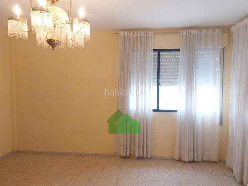 Foto eaa5f059-acdf-41a6-b571-0be1d29b12c6. Casa c1048 venta de vivienda en planta baja, con fachada a dos calles y amplio patio. . en Guadiana