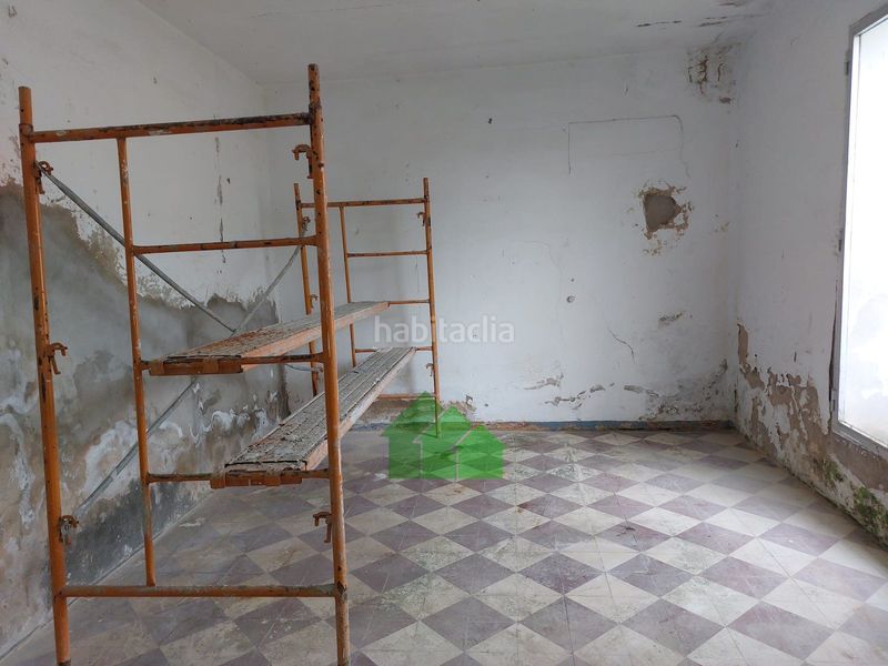 Foto f855f540-f44a-4993-9b00-f82279fcdc43. Casa amb aparcament a Puebla de la Calzada