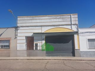 House in Montijo. C1029 venta de inmueble para convertir en vivienda. zona solares