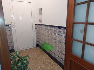 Maison à Guadiana. C1068 venta de casa en planta baja con fachada a dos calles en g
