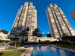 Appartamento in Levante Alto. Piso con 2 habitaciones amueblado con ascensor, parking, calefac