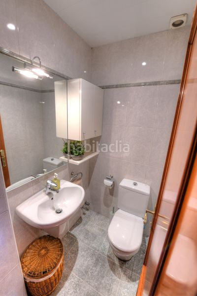 Foto 089b7c1d-cf0b-4b14-a53f-360c5b45b83e. Casa adossada amb calefacció aparcament a Sant Andreu de Palomar Barcelona
