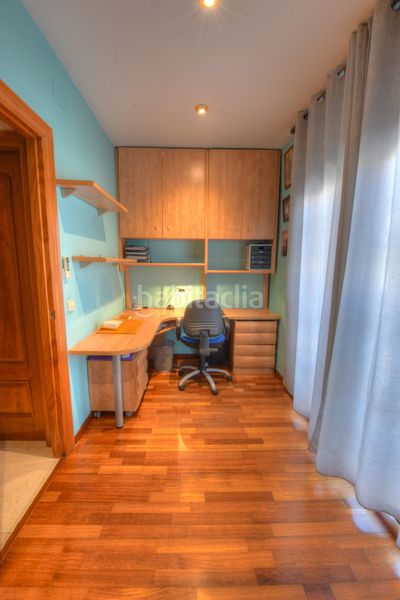 Foto 1b7cc6f1-581f-435f-bbe4-b31ae20ec254. Casa adossada amb calefacció aparcament a Sant Andreu de Palomar Barcelona