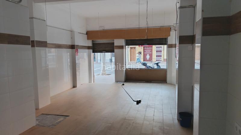 Foto 55e589cd-be39-4bfb-b923-671cc89c0dcd. Alquiler local comercial local en lloguer pi i molist en Barcelona