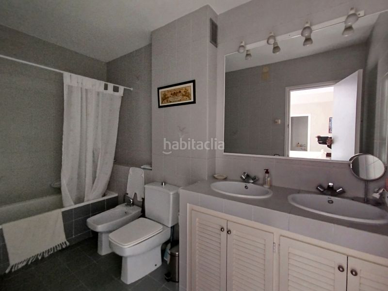 Foto 7cc9b1bc-df10-4510-acb3-0b0e09cfdfc3. Casa amb calefacció aparcament a Sant Andreu de Palomar Barcelona