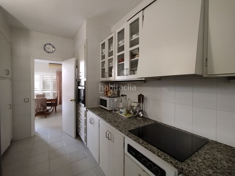 Foto 990cd9cd-24ab-438a-90db-68750f486871. Casa amb calefacció aparcament a Sant Andreu de Palomar Barcelona