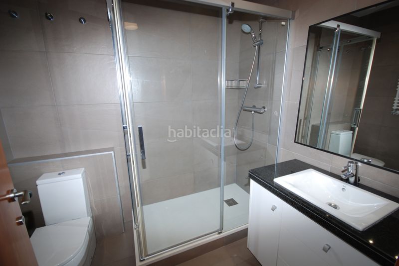 Foto 160a59df-c78e-4b54-8c04-6e23c5b3003c. Casa amb calefacció a Sant Andreu de Palomar Barcelona