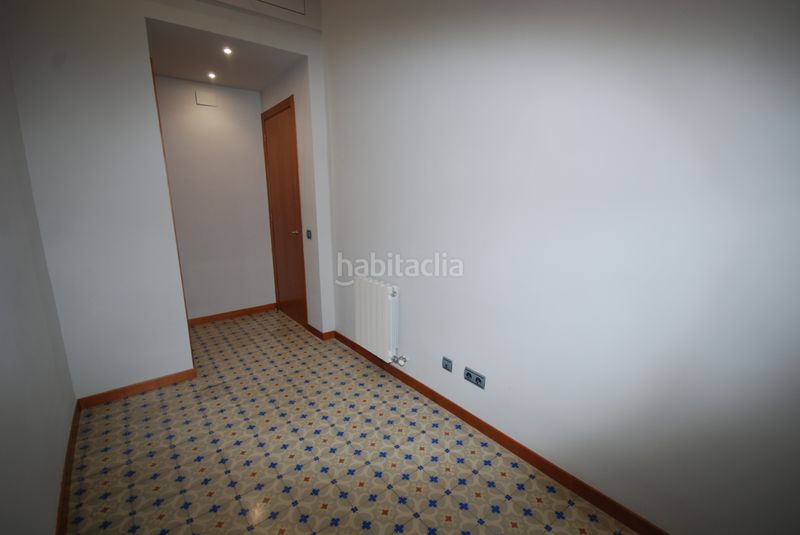 Foto fc06a2b2-5a89-439d-88a3-6a85e2c6125f. Casa amb calefacció a Sant Andreu de Palomar Barcelona