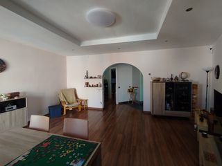 Appartamento  Carrer de felip ii. Magnific habitatge , en perfecte estat al carrer felip ii