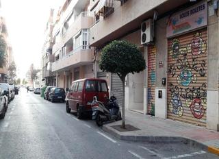 Local commercial  Carrer mare de déu del remei. Local en muchamiel
