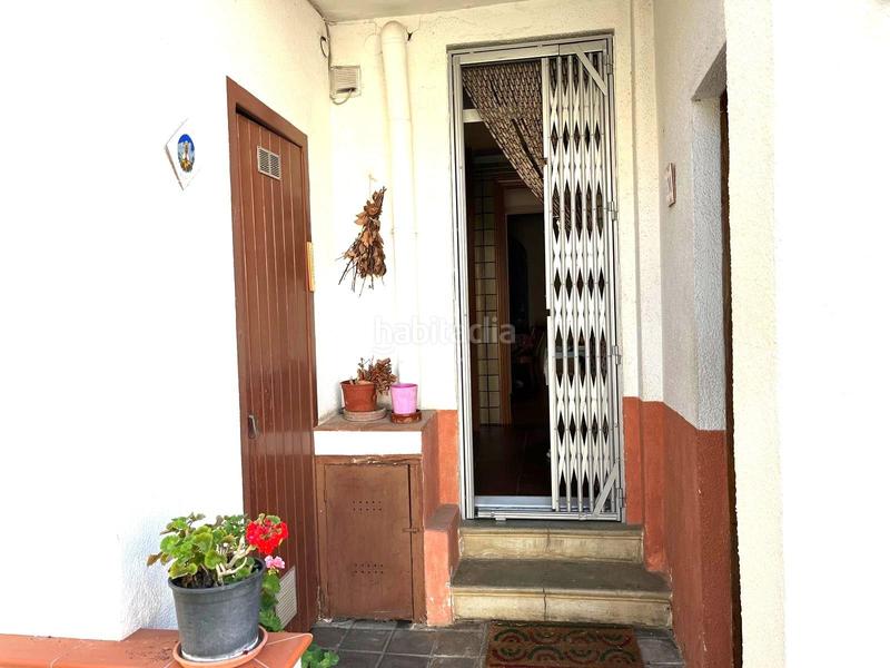 Foto 3aa9d3e5-15ea-491a-8581-e6db3f045017. Casa  unifamiliar de dos plantas con jardín y anexo independiente en zona residencial en Mataró