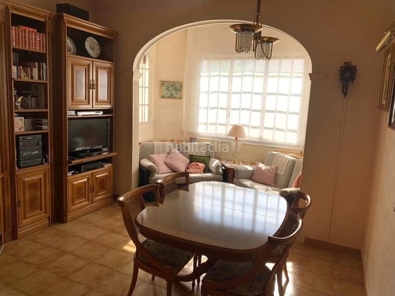 Foto 82684cb0-1420-4105-8e2d-62088a803a9a. Casa  unifamiliar de dos plantas con jardín y anexo independiente en zona residencial en Mataró