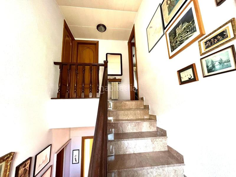 Foto 987aae1f-0aad-465c-bd5b-56918a8f3192. Casa  unifamiliar de dos plantas con jardín y anexo independiente en zona residencial en Mataró